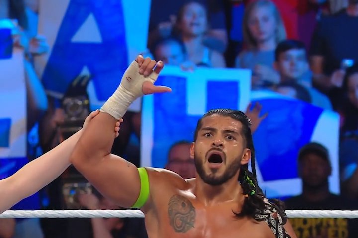 Santos Escobar And Butch Qualify For Men's Money In The Bank...