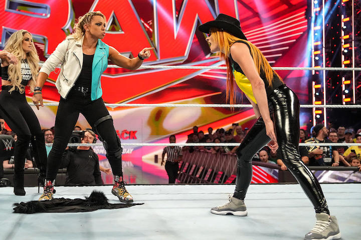 Zoey Stark Apologizes To Becky Lynch For Botch That Resulted...