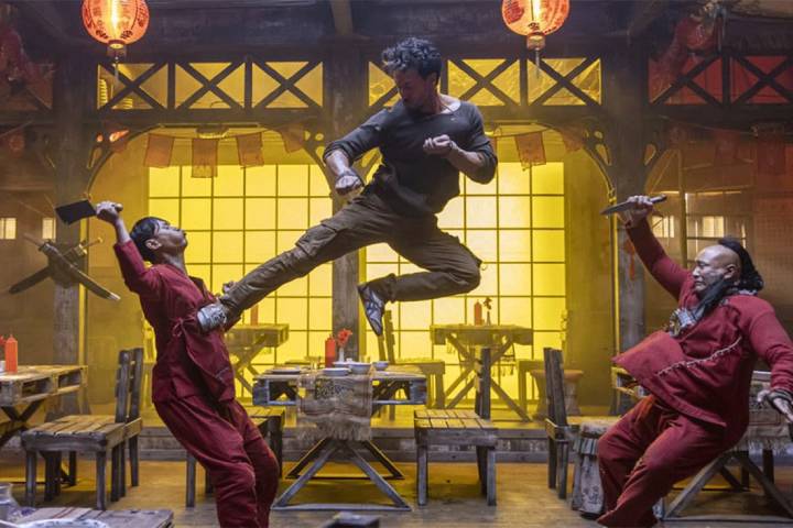 Tiger Shroff and Kriti Sanon's 'Ganapath' Opening Day Box Of...