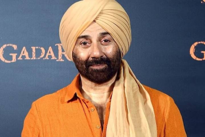 Sunny Deol Reveals He Requested Akshay Kumar To Avoid Box Of...