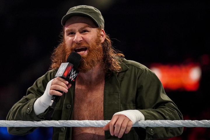 Sami Zayn Seemingly Reacts To The Biggest WrestleMania Controversy, Aska Fans To Move