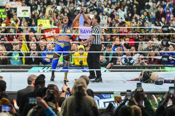Bayley's Title Defense Set For Next Week's SmackDown, Naomi ...