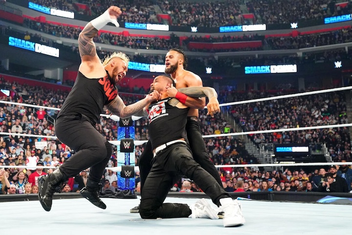 The Bloodline Gets A New Enforcer As Tama Tonga Makes Shocki...