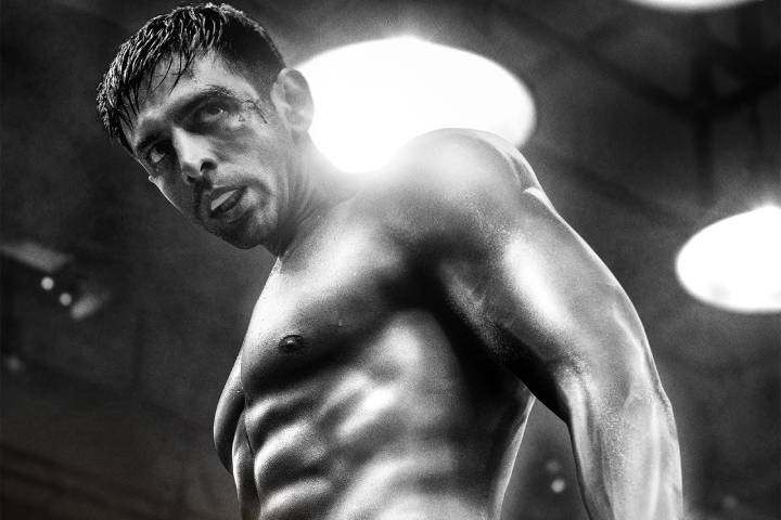 Kartik Aaryan Turns Boxer In The New Poster of Director Kabi...
