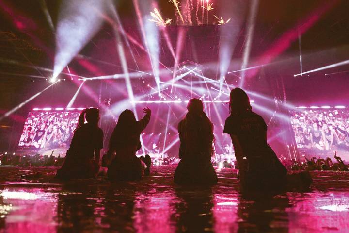 Blackpink's 'Born Pink' World Tour Concert Movie Sets Theatr...