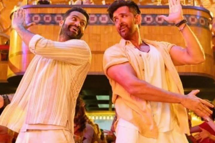 War 2 First Day Advance Booking In India: Hrithik Roshan, Jr...