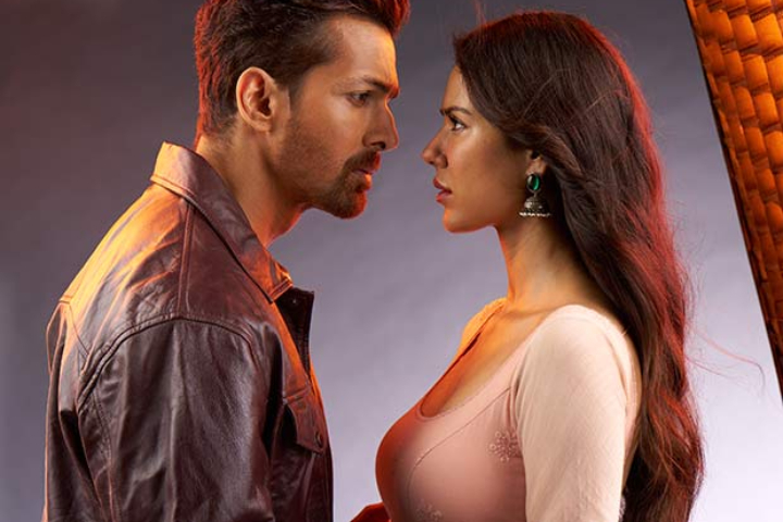 Harshvardhan Rane and Sonam Bajwa's Ek Deewane Ki Deewaniyat...