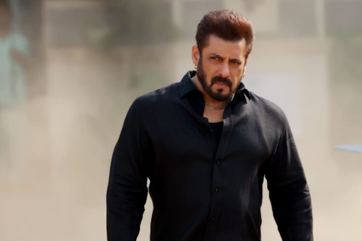 Superstar Salman Khan To Headline Maharshi Director Vamshi P...