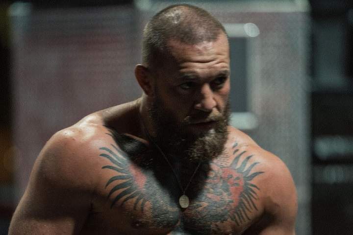 Chael Sonnen Believes Charles Oliveira As UFC Lightweight Ch...