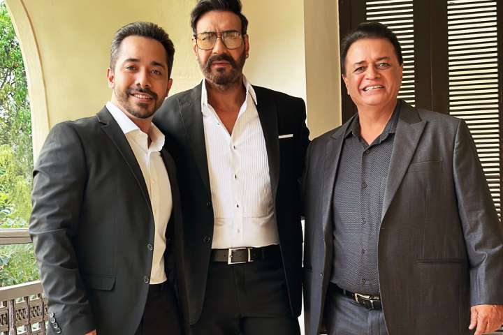 Ajay Devgn Team Up With Director Vikas Bahl To Headline A Su...