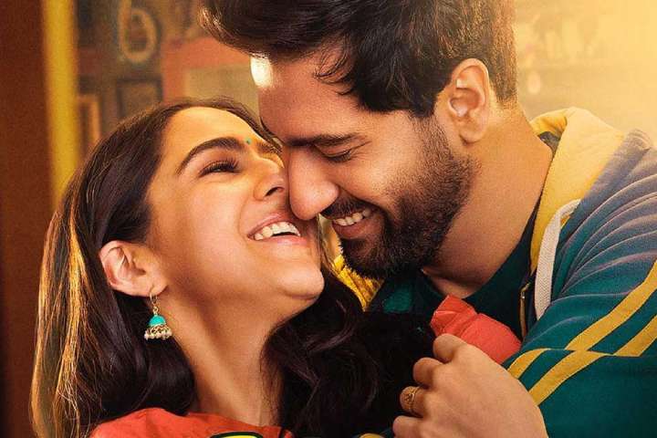 Zara Hatke Zara Bachke Box Office Collection | All Language ...