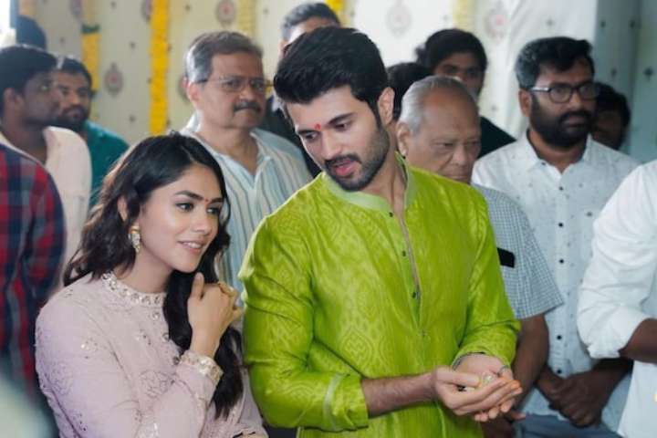 Vijay Deverakonda and Mrunal Thakur's 'VD 13' Title and Rele...