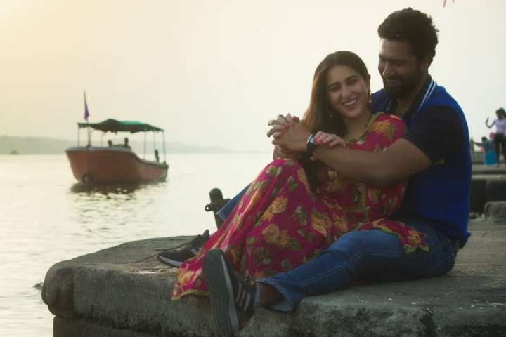 Box Office: Zara Hatke Zara Bachke Crosses 100 Crores Gross ...