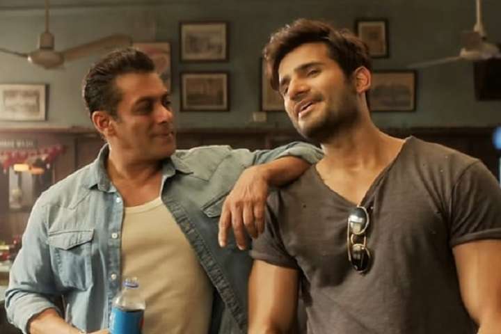 Salman Khan has inherent superstar quality: Karan Tacker