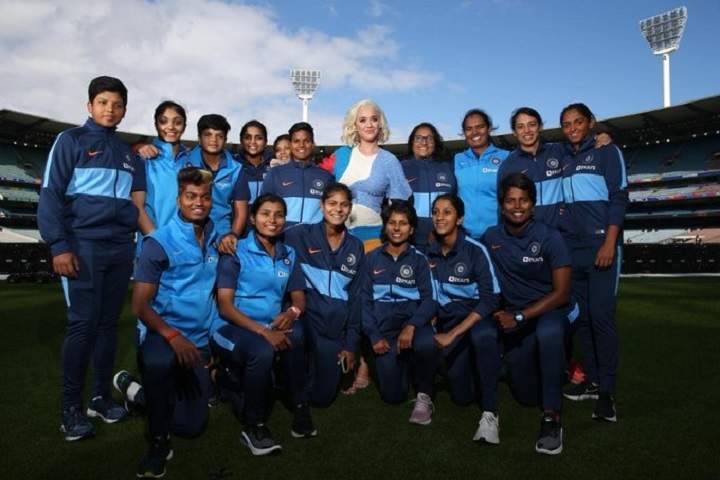 Women's T20 WC: Ahead of final, Katy Perry meets Harmanpreet...