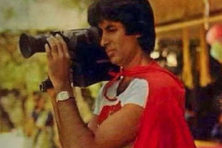 Big B shares throwback photo from Abhishek's birthday party