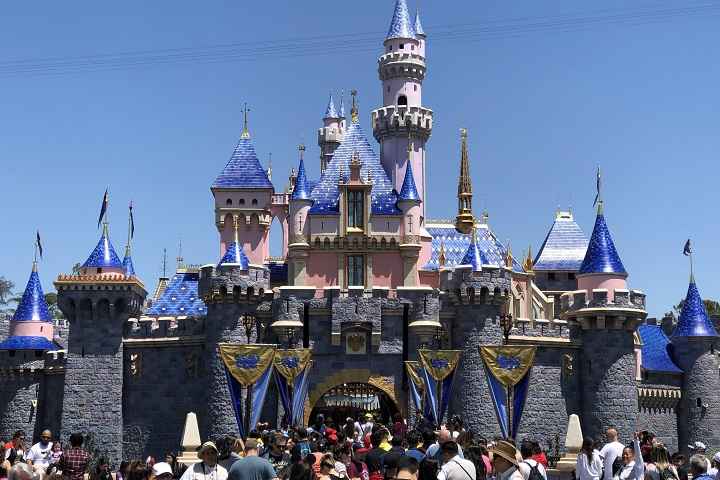 COVID-19: Disneyland to remain closed for an indefinite peri...