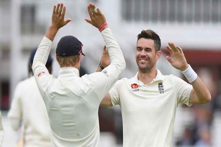 India Surrendered To Broad And Anderson