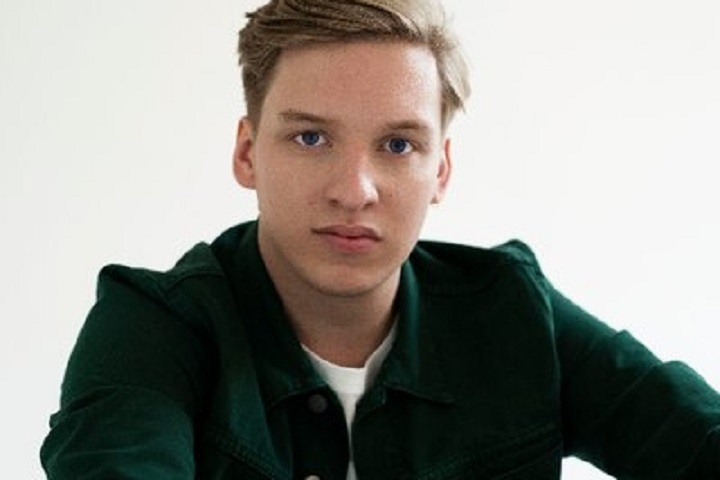 George Ezra offers free music for kids' online workouts amid...