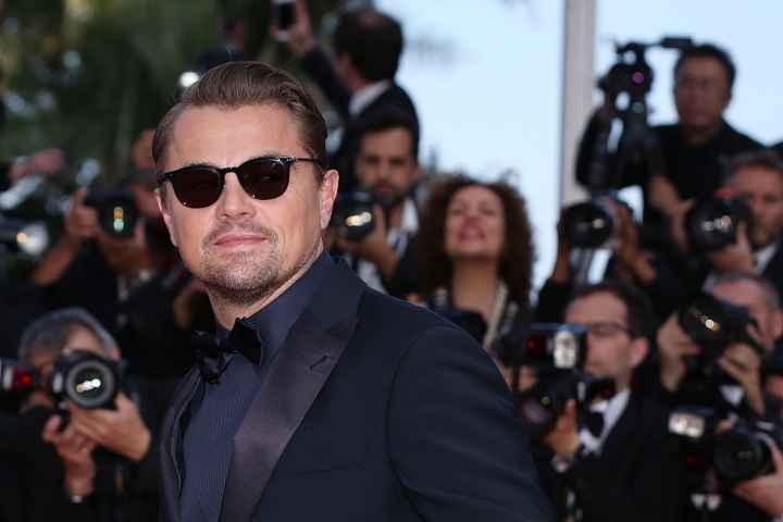 DiCaprio, De Niro offer movie role to raise money for food f...