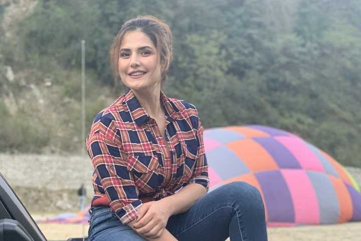 Zareen Khan launches her YouTube channel
