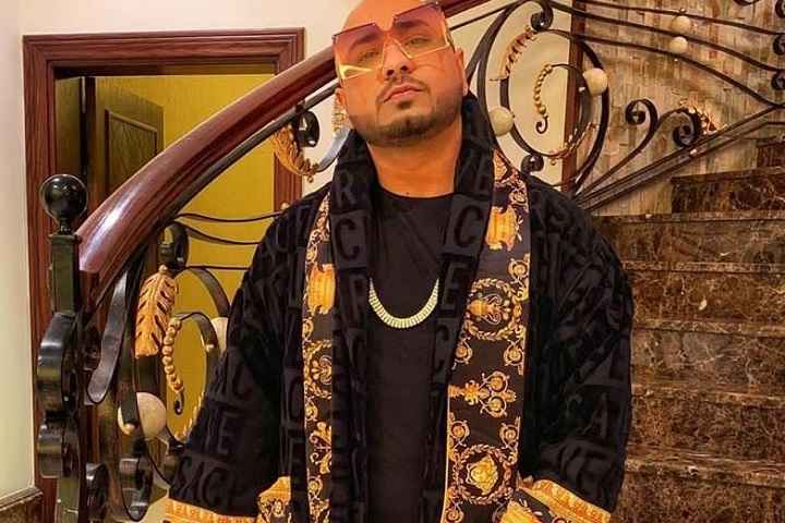 Akshay Kumar, B Praak's 'Teri mitti' tribute to doctors