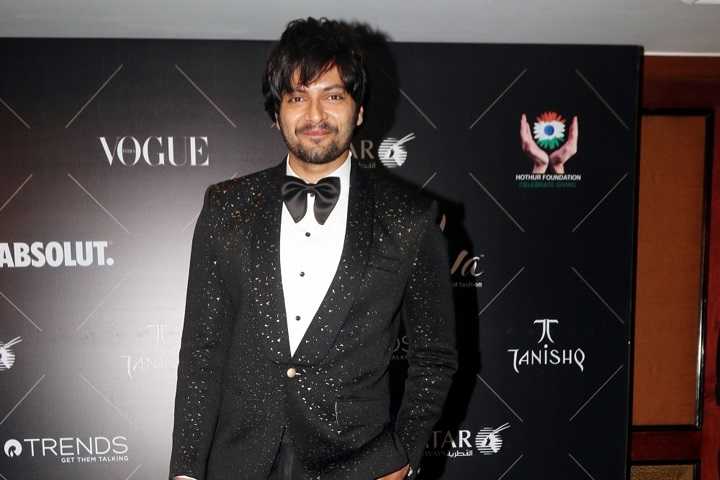 Ali Fazal wants to spend time with Joy Lobo of '3 Idiots'