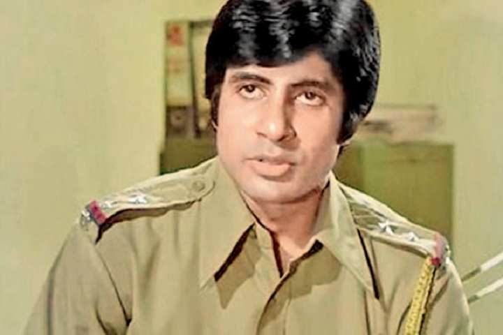 Amitabh Bachchan remembers iconic film Zanjeer as it turns 4...