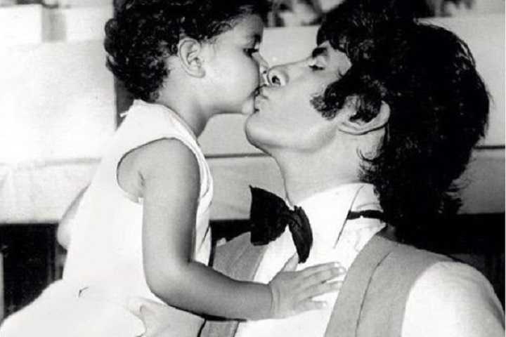 Amitabh Bachchan recollect memories as Amar Akbar Anthony co...