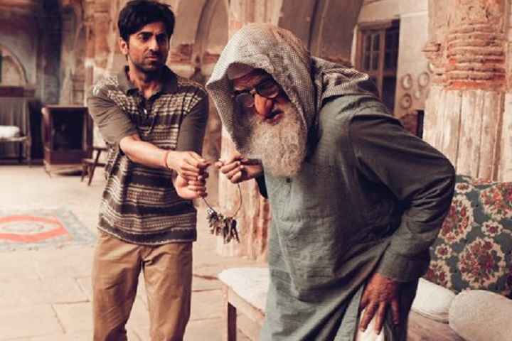 Ayushmann Khurrana pens a heart-touching note for Amitabh Ba...