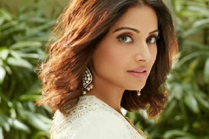 Bipasha Basu applauds the HUL decision of removing 'Fair' fr...