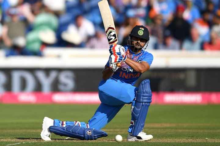 Suresh Raina Proposes To Promote Cricket In Jammu & Kashmir