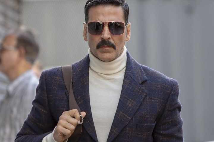 Akshay Kumar Breaks His Own Rule, Asks Bell Bottom Unit To W...