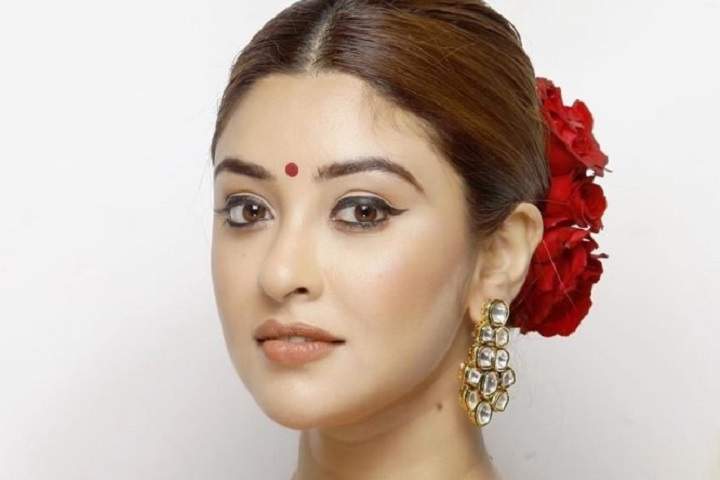 Payal Ghosh Thanks Patel Ki Punjabi Shaadi Producer For Stan...