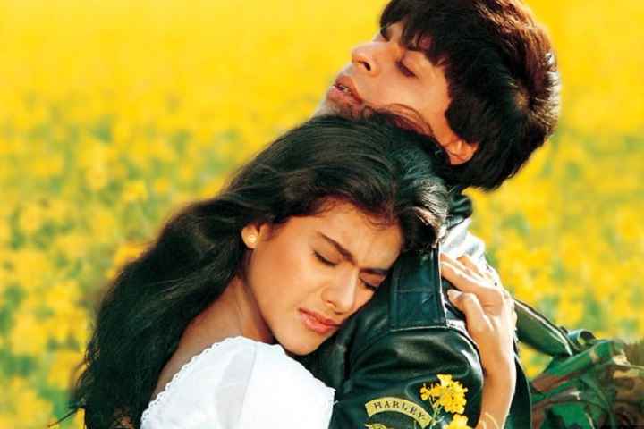 Dilwale Dulhania Le Jayenge Starring Shah Rukh Khan And Kajo...