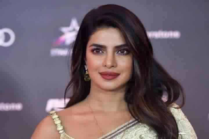 'Dream Big Girls, Anything Can Happen', Priyanka Chopra Reac...