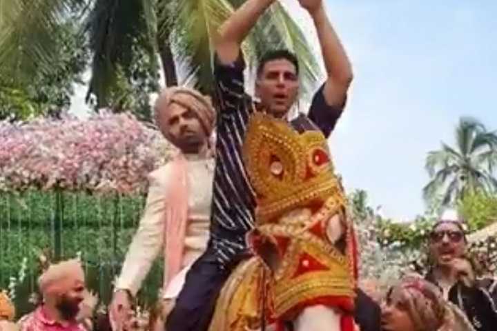 1 Year of Good Newwz: Akshay Kumar Hoping For Lots of Good N...