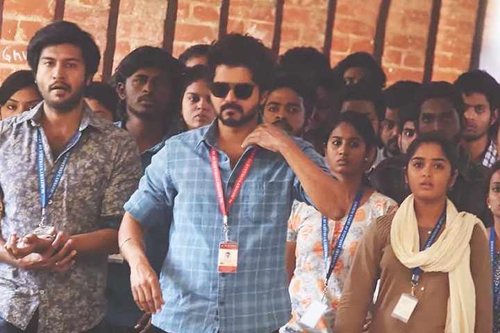 Thalapathy Vijay Meets CM Palaniswami Ahead of 'Master' Rele...