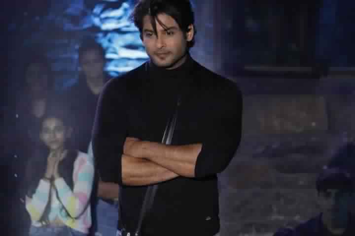 Sidharth Shukla Comes Back To Bigg Boss 14 House To Grill Co...