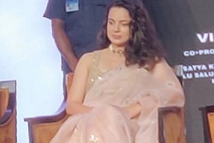 Kangana Ranaut Breaks Down While Talking About Director A.L....