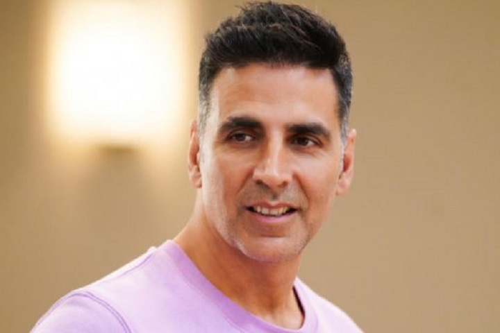 Akshay Kumar Donates Rs. 1 Crore To Gautam Gambhir Foundatio...