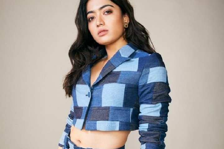 Rashmika Mandanna To Sign Her Third Bollywood Movie After Mi...