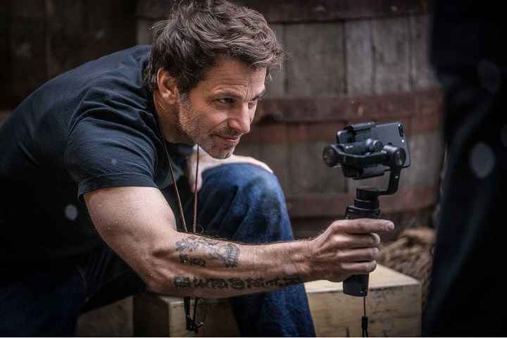 DC's Justice League Director Zack Snyder Names His Favorite ...