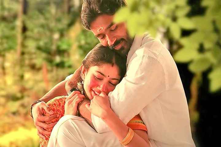 Sai Pallavi To Reunite With Dhanush In Sekhar Kammula's Tril...