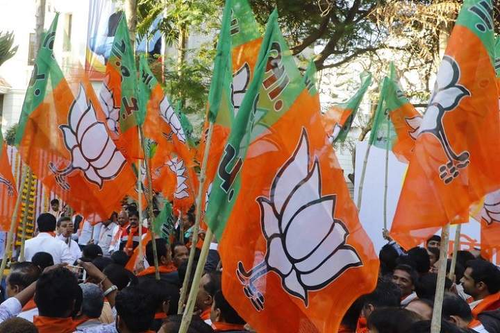 BJP Starts Mera Parivar Bhajapa Parivar Campaign