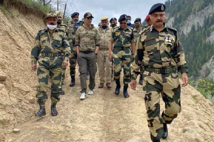 Akshay Kumar Contributes Rs. 1 Crore To Rebuild A School In ...