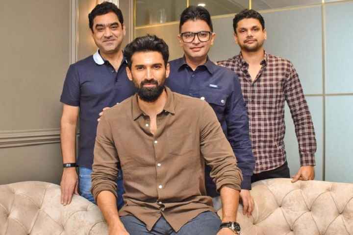 It's Official: Aditya Roy Kapur To Headline Hindi Remake Of ...