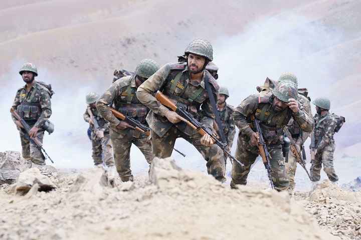 Shershaah Premiere: Sidharth Malhotra And Kiara Advani Starr...