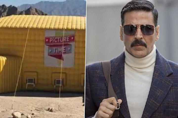 Akshay Kumar's Heart 'Swell With Pride' As Bell Bottom Scree...