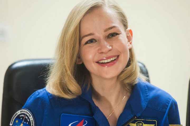 Russian Actress Yulia Peresild Becomes The First To Shoot A ...